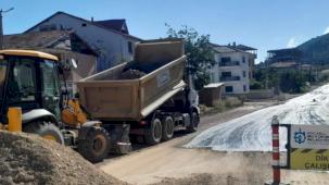 Sakarya'da Karamürsel Ereğli Mahallesi’nde yeni yol konforu