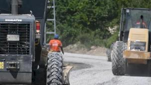 Yarmasu’da 8 kilometrelik yol sathi asfaltla yenilendi