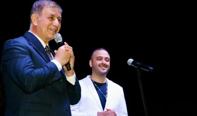 Başkan Tugay, Alaybey Mahalle Şenliği’ne katıldı