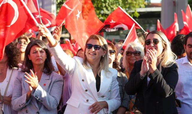 Büyük Zafer'e Bakırköy'de coşkulu kutlama