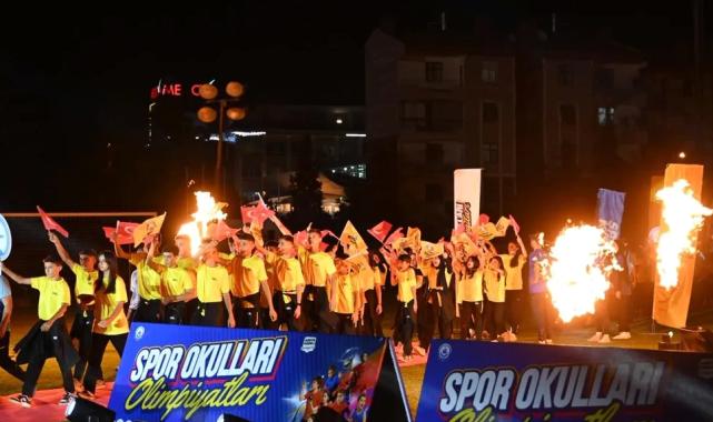 Konya'da 'Spor Okulları Olimpiyatları'na coşkulu açılış