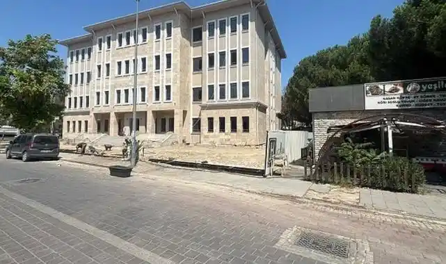 Manisa Saruhanlı'ya yeni hükümet konaği