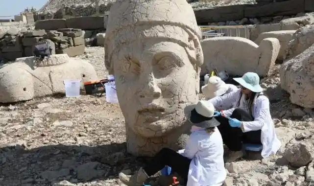 Nemrut’un dev heykellerine 'nano' dokunuş