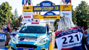 Bursa Osmangazi’nin gururu engelli kadın ralliciden Avrupa’da tarihi başarı