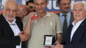 Bursa'daki büyük dönüşümde ilk anahtarlar teslim edildi