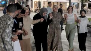 Kocaeli'nde Karadeniz rüzgârı Milli İrade Meydanı'nda esti