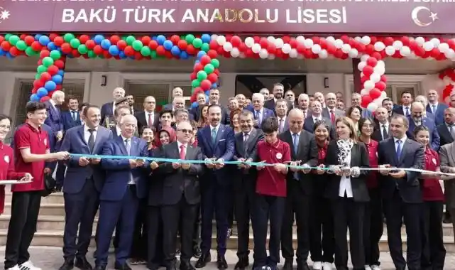 Azerbaycan'da Bakü Türk Anadolu Lisesi törenle açıldı