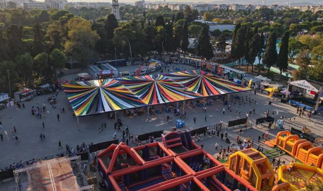 İzmir'de çocuklar fuarda çok mutlu