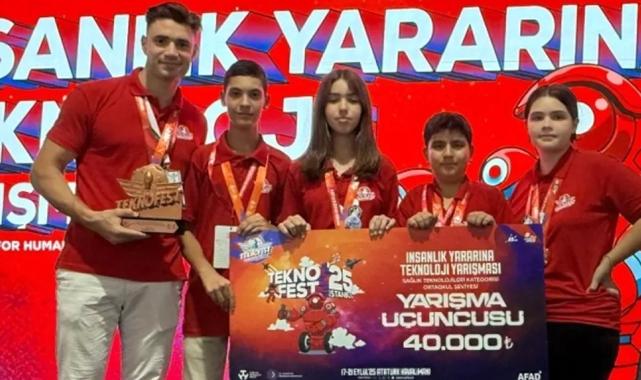 İzmirli öğrencilerden TEKNOFEST’te büyük başarı