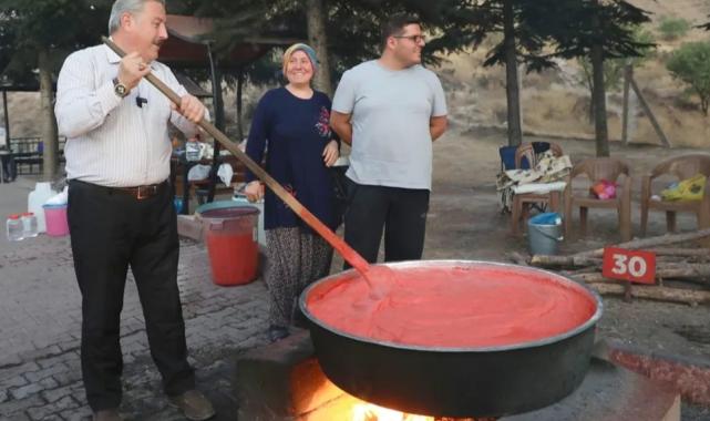 Kayseri Melikgazi'de salça kaynatmaya rekorlu kapanış