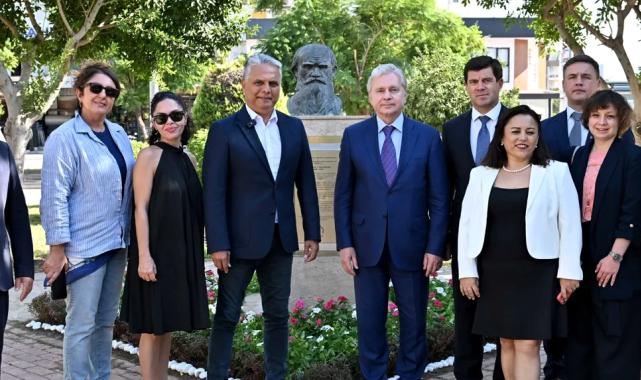 Moskova Hükümet Bakanı Çeremin’den Muratpaşa'ya ziyaret