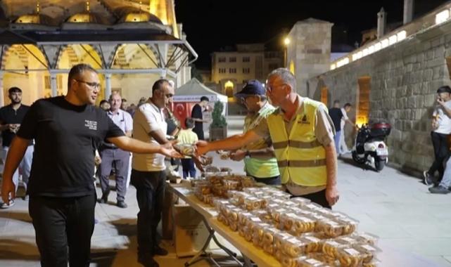 Nevşehir Belediyesi'nden kandile özel ikramlar