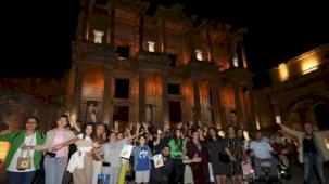 Engelsiz bireylere Efes'te gece yolculuğu