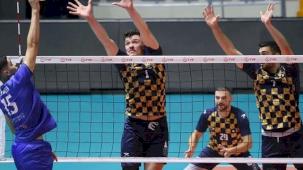 Gültekin Kavak Voleybol Turnuvası’nda heyecan sürüyor