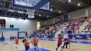 İBB Spor Okulları'nda yeni dönem başladı