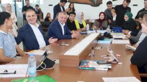 Ömer Çelik’ten Kocaeli’ye ziyaret: Milli İrade Meydanı’na tam not