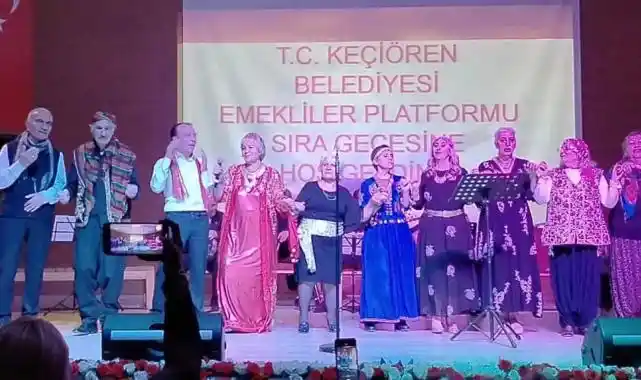 Ankara Keçiören'de emeklilerin 'sıra' coşkusu