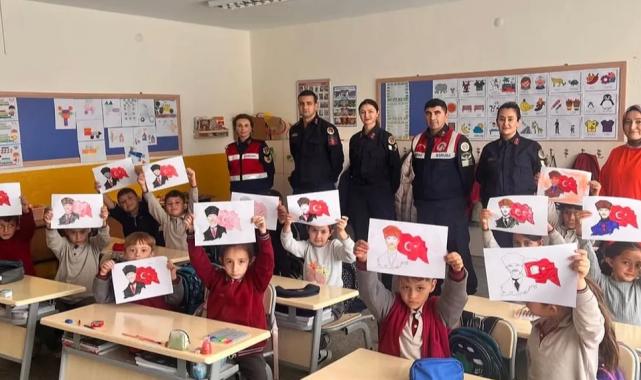 Bilecik Jandarma'dan miniklere güvenlik ve trafik eğitimi