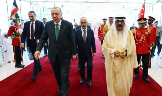 Cumhurbaşkanı Erdoğan, Körfez turunun ilk durağı Kuveyt’te! Kuveyt'le 4 anlaşma imzalandı