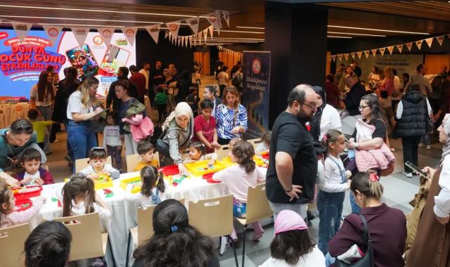 İstanbul'da 'Dünya Çocuk Günü' renkli etkinliklerle kutlandı