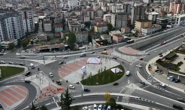 İstanbul'da Yenidoğan Kavşağı hizmete girdi