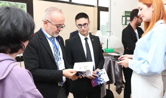 İzmir'de genç girişimciler hayallerini DEÜ'de gerçeğe dönüştürdü