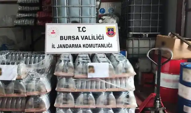 Mudanya’da Jandarma'dan kaçak motor yağı operasyonu
