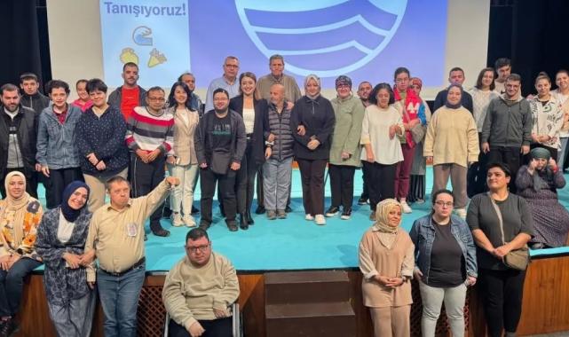 Sakarya'da geleceğe mavi dokunuşlar rozetlendi
