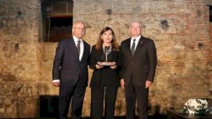 Bursa Mudanya Altan Öymen'i unutmadı