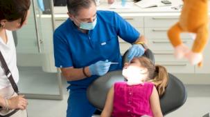 Çocuklarda diş hekimi korkusunu önlemenin yolu