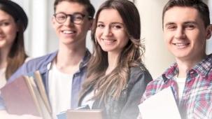 Denizli Büyükşehir’den üniversite öğrencilerine öğrenim desteği