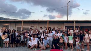 Hatay'da çocukların sörf yolculuğu devam ediyor