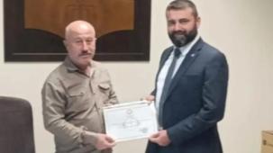 İYİ Parti Mudanya’da Ersin Erdönmez mazbatasını aldı