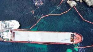 Karadeniz'de nefes kesen operasyon... Karaya oturan gemideki yakıt güvenle tahliye edildi!