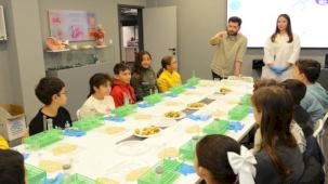 Nilüfer’de Çocuklar Muzdan DNA İzolasyonu Yaptı