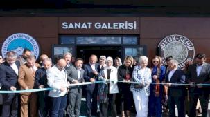 Renklerin Dili Resim Sergisi & Gelenekli Sanatlar Koleksiyonu açıldı