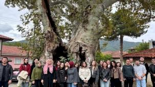 Sakarya'da üniversiteli gençler doğanın güzellikleriyle buluştu