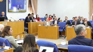 Yeni vergi düzenlemeleri komisyonda görüşülmeye başlandı