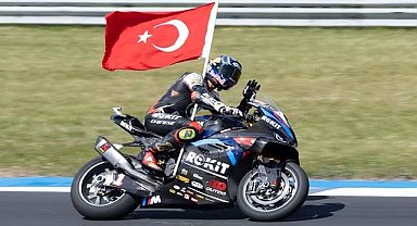 Toprak Razgatlıoğlu, dünya şampiyonu oldu