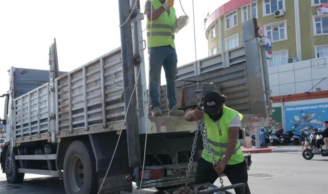 Antalya'da yağmur suyu hatları temizleniyor