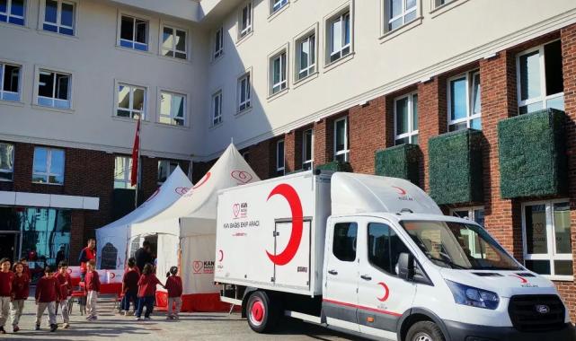 Çınar Koleji’nden Kızılay Haftası’na anlamlı destek