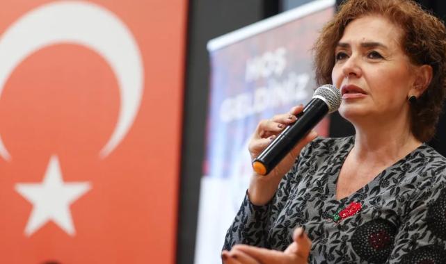Gazeteci Özlem Gürses'ten Bakırköy'de 'umutlu' konuşma