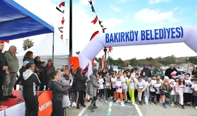 İstanbul Bakırköy’de “Öğretmenler Günü Koşusu” düzenleniyor
