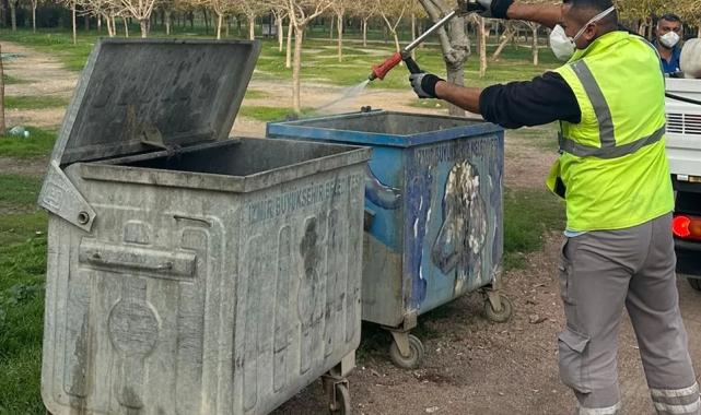 İzmir'de karasinekle yoğun mücadele