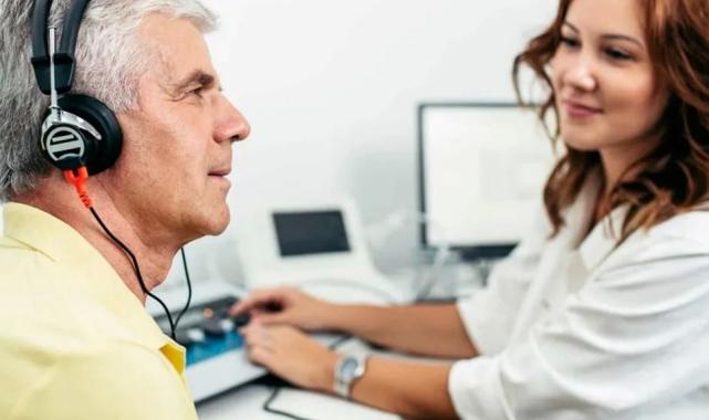 İzmit Belediyesi'nden ücretsiz işitme testi hizmeti