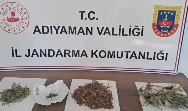 Kahta'da 305 gram kubar esrar ve kenevir ele geçirildi