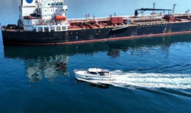 Kocaeli'de 7 bin 90 metreküp atık denizden ayrıştırıldı