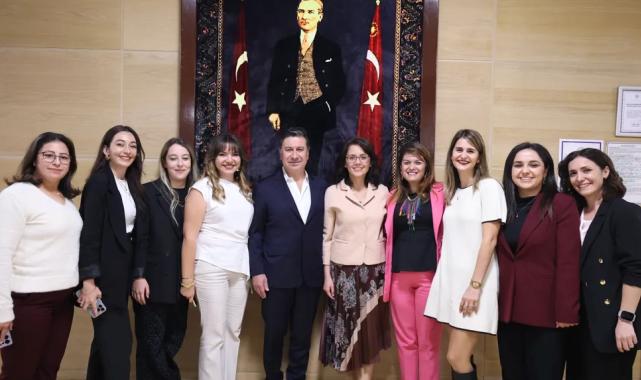 Muğla'da öğretmenlere özel kutlama yemeği
