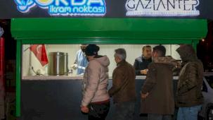 Gaziantep’te 39 noktada sıcak çorba ikramı