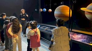 İzmir'de hayallerini çizen 650 çocuk Uzay Kampüsü’nde buluştu